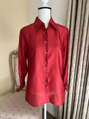 Etro Milano Classic 100% Silk Long Sleeve French Cuff Red Blouse. Size IT44/US8